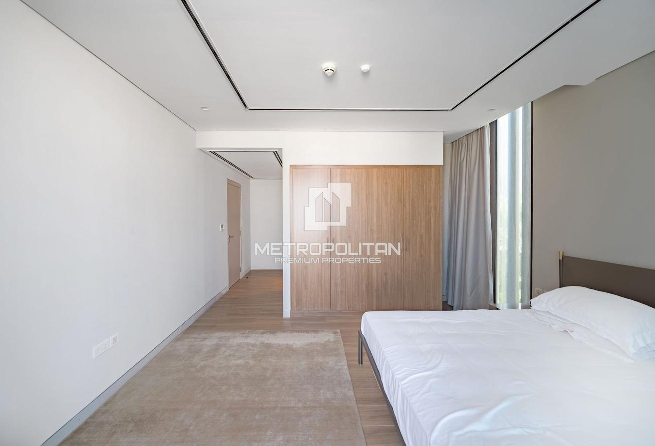 Exclusive Island Living | Sea View | Elegant photo 14