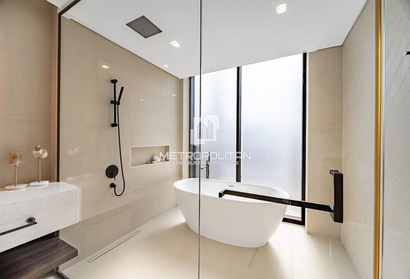 Exclusive Island Living | Sea View | Elegant photo 6