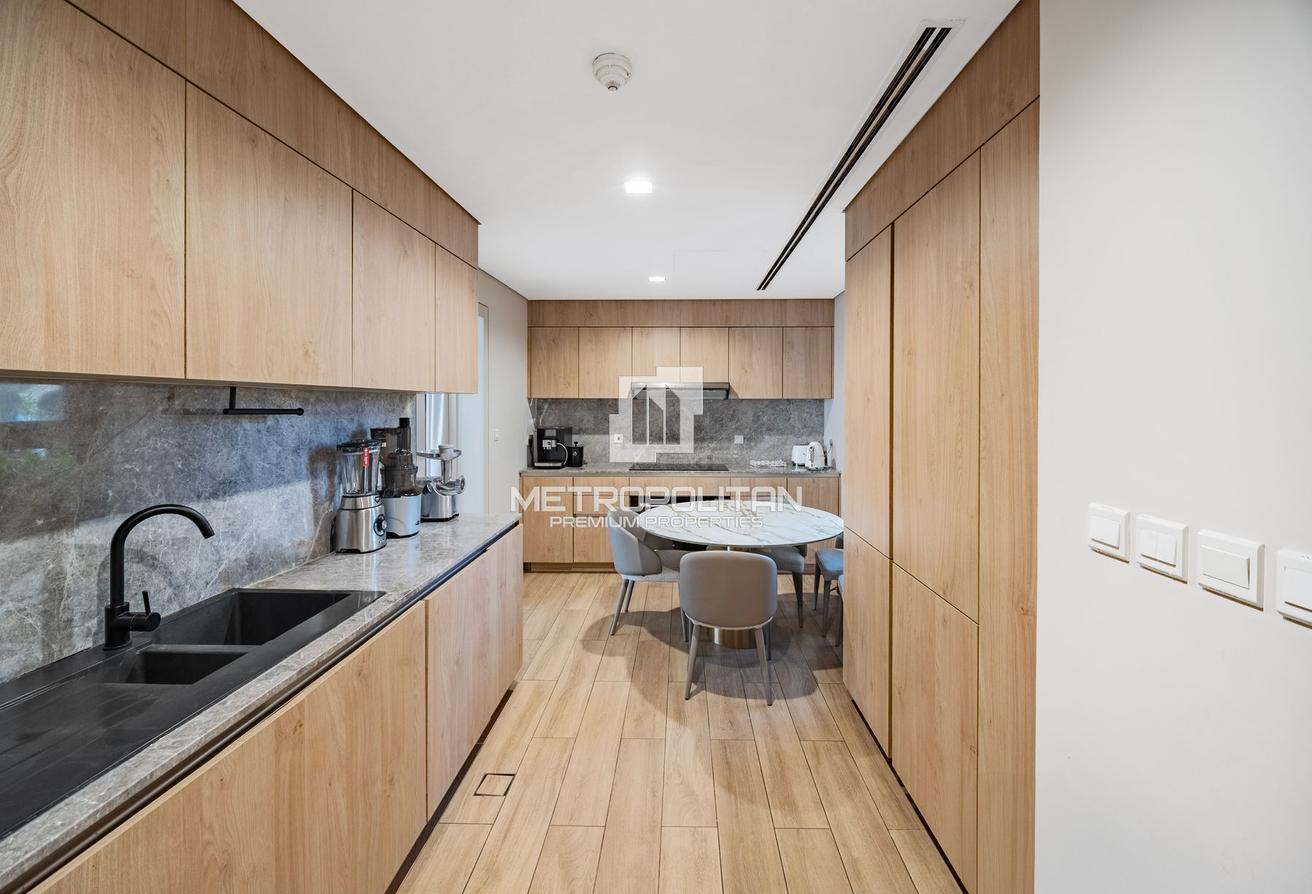 Exclusive Island Living | Sea View | Elegant photo 16