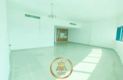 شقة - 3 غرف نوم - 4 حمامات للايجار في شارع التعاون الجديد - التعاون - الشارقة