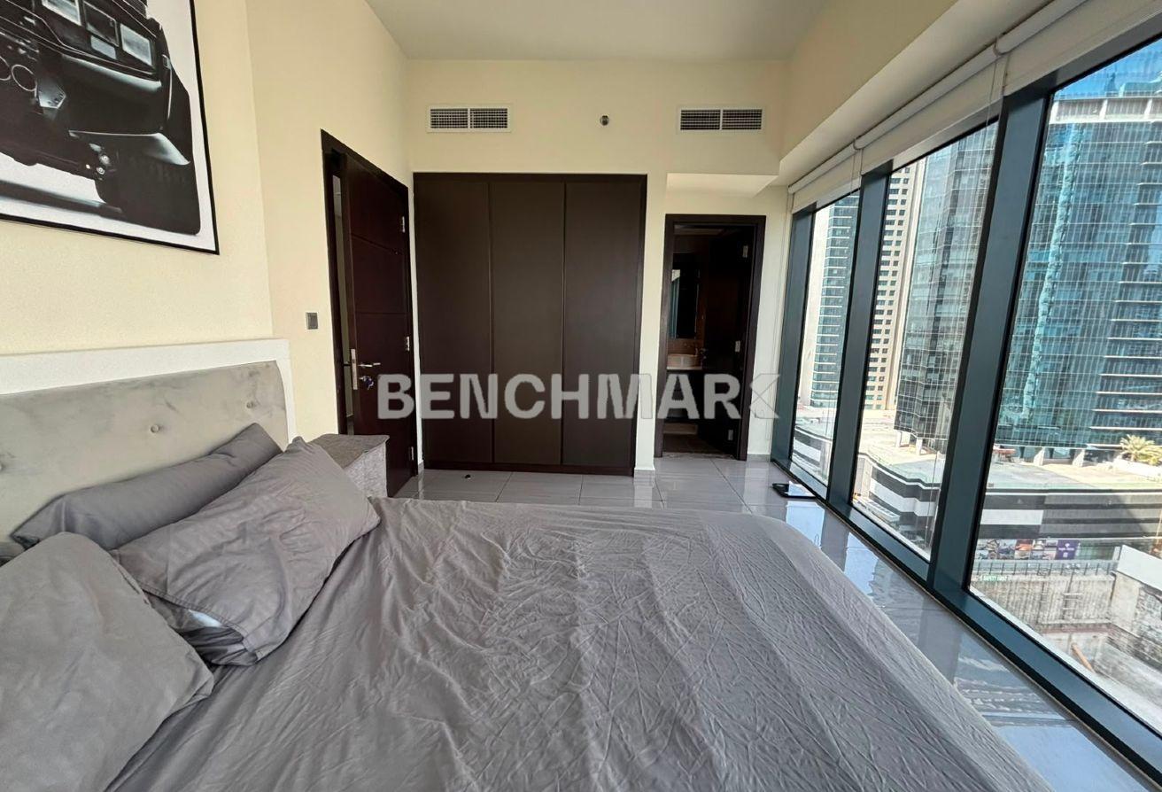 Corner unit | Fully Furnished | Vacant photo 9