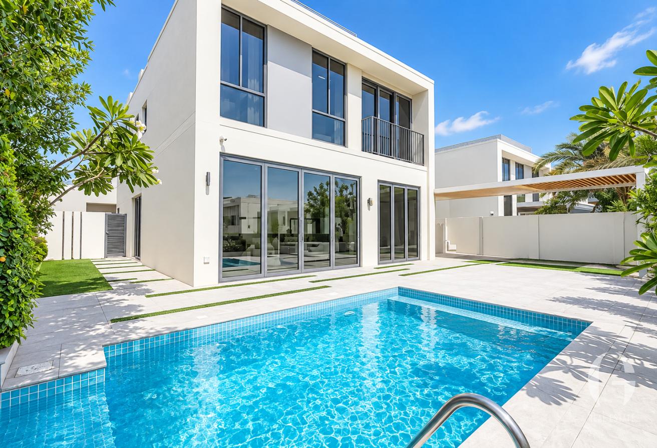 Upgraded Luxury 5BR | Pool | Extended | Modern photo 18