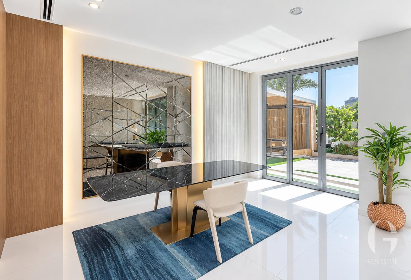 Upgraded Luxury 5BR | Pool | Extended | Modern photo 6