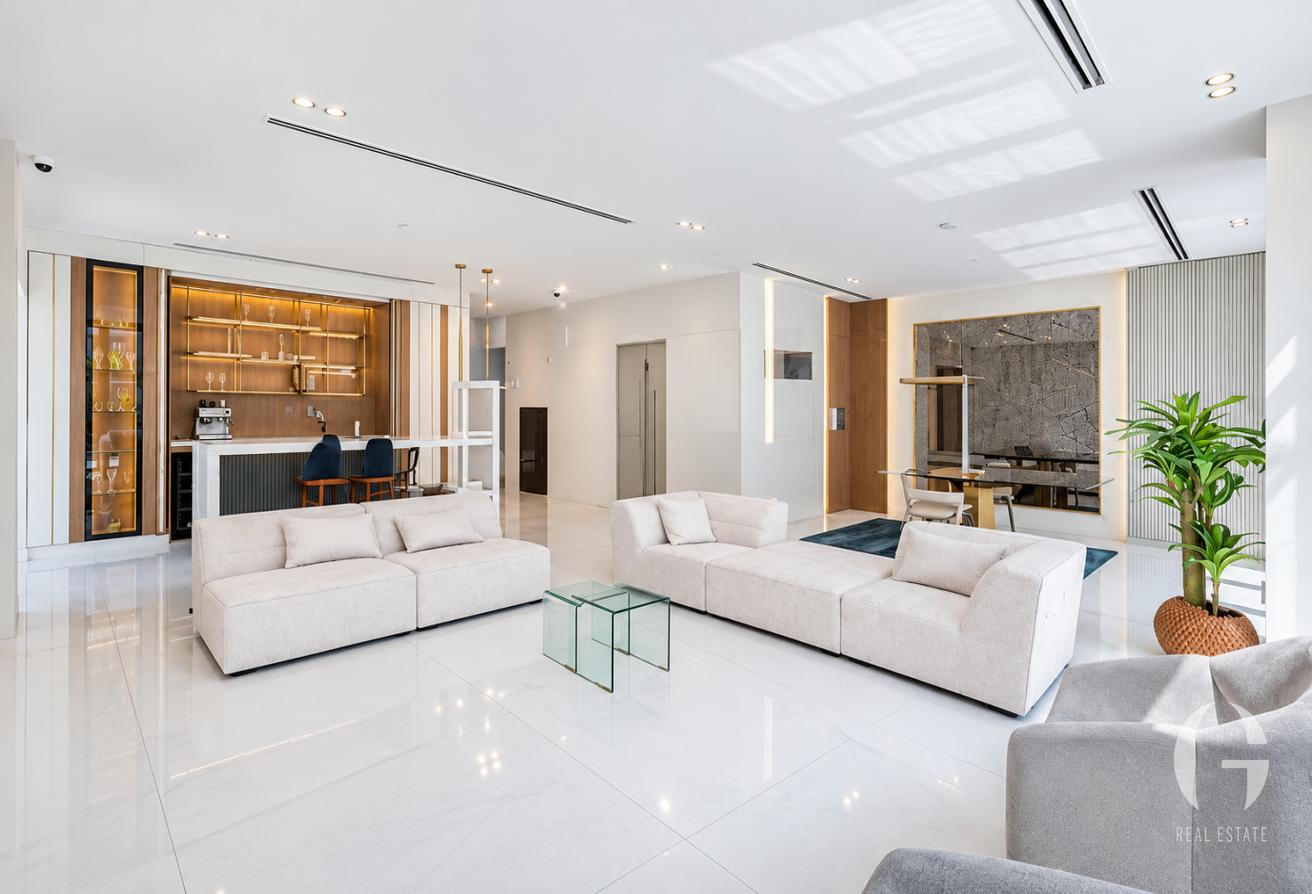 Upgraded Luxury 5BR | Pool | Extended | Modern photo 3