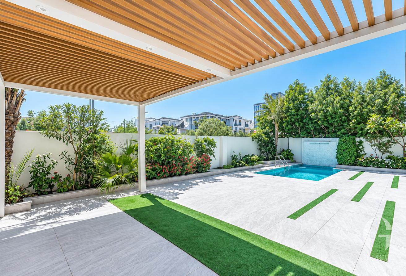 Upgraded Luxury 5BR | Pool | Extended | Modern photo 17