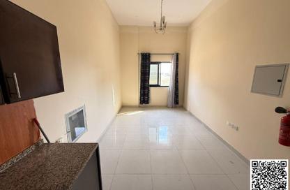 Apartment - Studio - 1 Bathroom for rent in Al Jurf 3 - Al Jurf - Ajman Downtown - Ajman