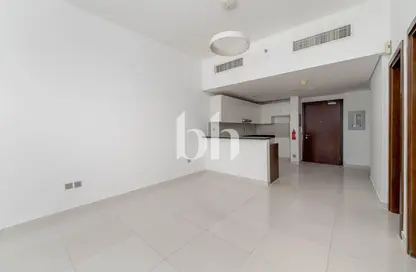 شقة - غرفة نوم - 2 حمامات للبيع في مساكن دزير - ديستريكت 17 - قرية جميرا الدائرية - دبي