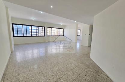 Apartment - 4 Bedrooms - 4 Bathrooms for rent in Bin Arar Building - Al Najda Street - Abu Dhabi