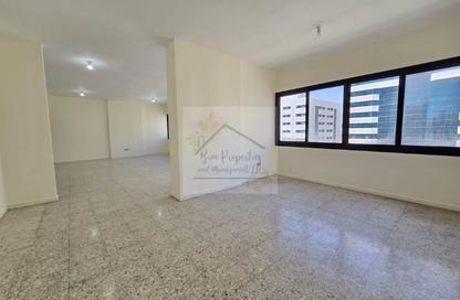 Apartment - 4 Bedrooms - 4 Bathrooms for rent in Bin Arar Building - Al Najda Street - Abu Dhabi