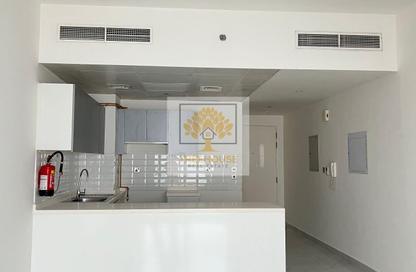 Apartment - Studio - 1 Bathroom for rent in Alcove - District 11 - Jumeirah Village Circle - Dubai Apartment - Studio - 1 Bathroom for rent in Alcove - District 11 - Jumeirah Village Circle - Dubai