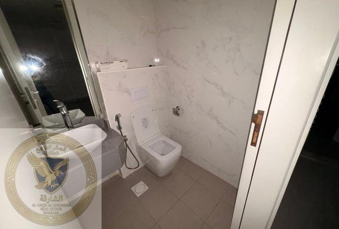 97381026 - Property Image 3
