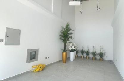 Shop - Studio for rent in The Icon Casa 2 - Al Rashidiya 3 - Al Rashidiya - Ajman