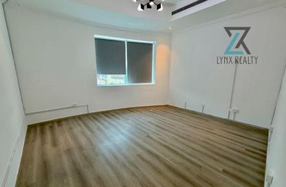 Villa - Studio - 4 for rent in KML Business Centre - Al Quoz 1 - Al Quoz - Dubai