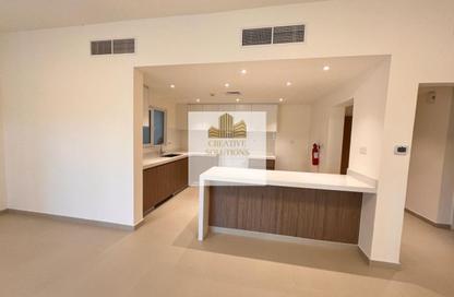 Apartment - 3 Bedrooms - 3 Bathrooms for rent in The Gardens Building 25 - The Gardens Buildings - The Gardens - Dubai