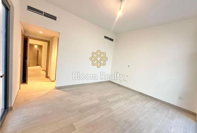 142373405 - Property Image 2