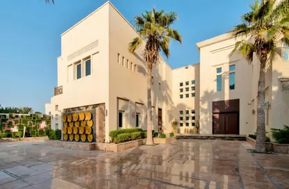 Villa - 5 Bedrooms - 5 Bathrooms for rent in Sector P - Emirates Hills - Dubai