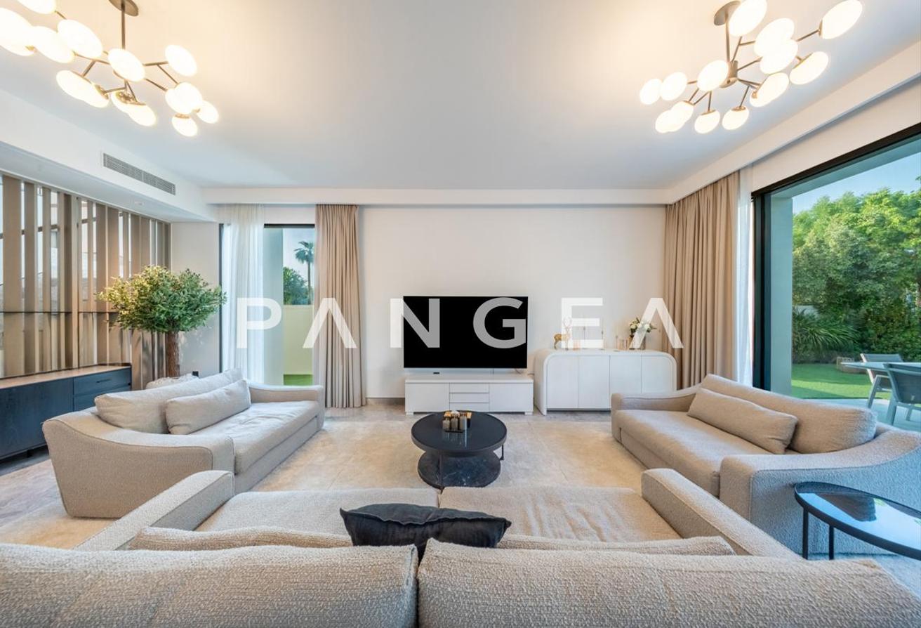 Exclusive | Fully Furnished Private Pool | Park Backing photo 3