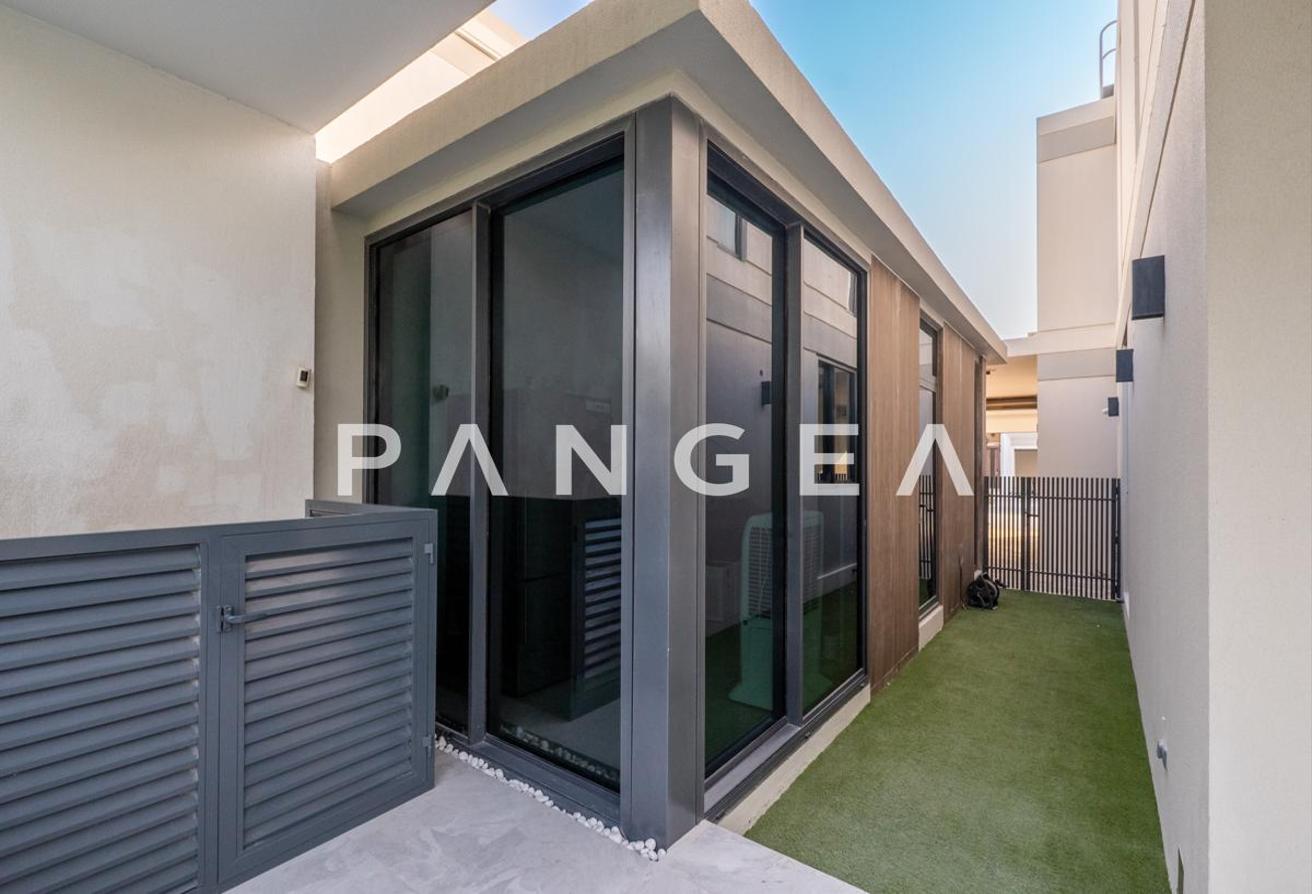 Exclusive | Fully Furnished Private Pool | Park Backing photo 20