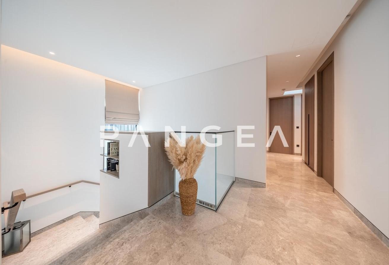 Exclusive | Fully Furnished Private Pool | Park Backing photo 14
