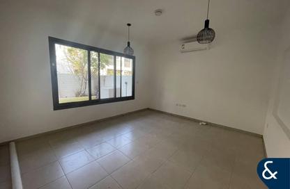 Townhouse - 3 Bedrooms - 2 Bathrooms for rent in Zahra Townhouses - Town Square - Dubai