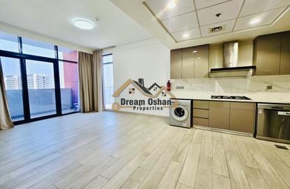 Apartment - 3 Bedrooms - 2 Bathrooms for rent in Azizi Riviera 36 - Azizi Riviera - Meydan One - Meydan - Dubai