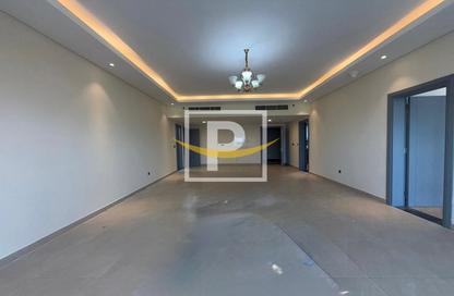 Apartment - 1 - 2 for rent in Al Hudaiba Mall - Al Hudaiba - Bur Dubai - Dubai