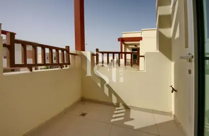 شقة - 2 غرف نوم - 3 حمامات للبيع في الواحة - الغدير - أبوظبي شقة - 2 غرف نوم - 3 حمامات للبيع في الواحة - الغدير - أبوظبي