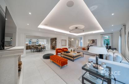 Villa - 5 - 5 for sale in District 1 - Jumeirah Park - Dubai