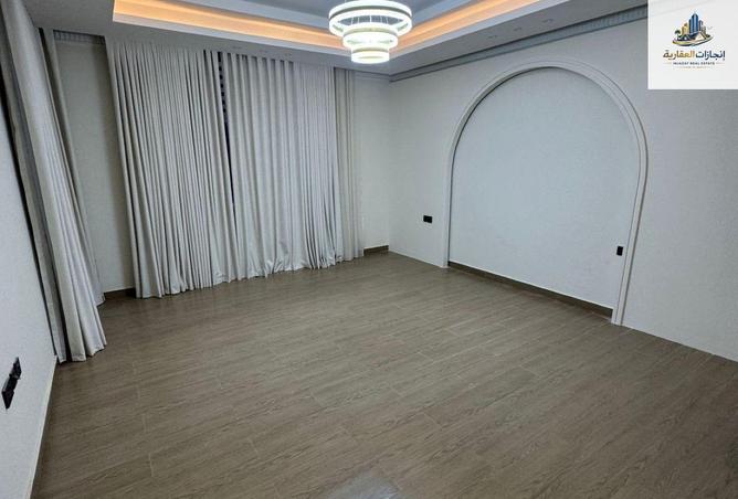 66703195 - Property Image 2