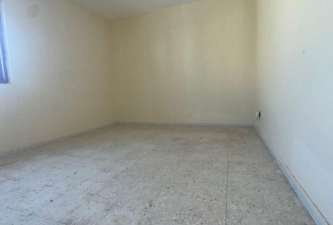 82800244 - Property Image 2