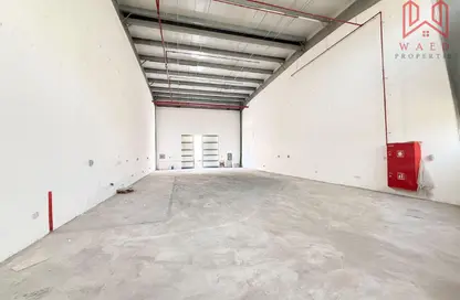 مستودع - استوديو - 1 حمام للايجار في الخوانيج - دبي