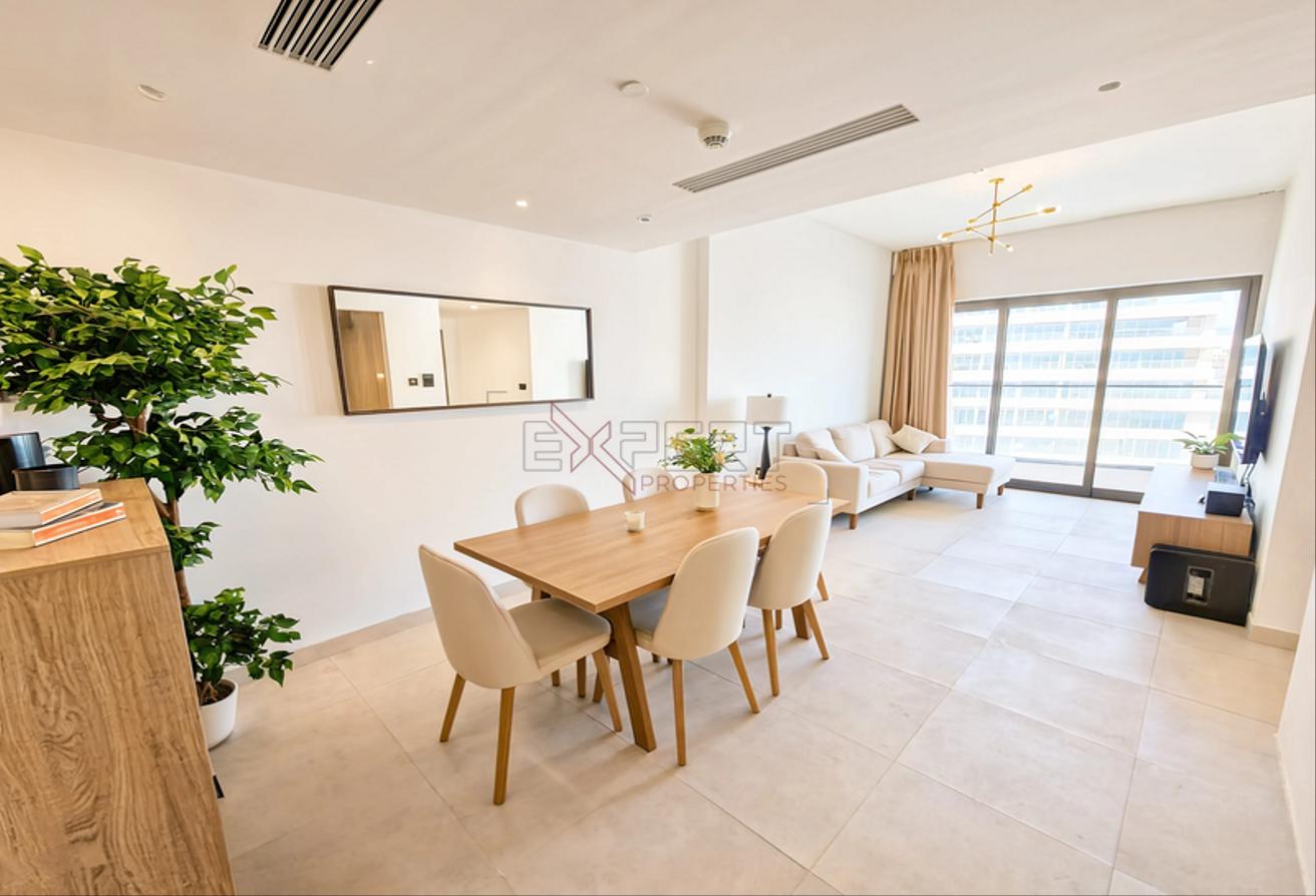 Burj Khalifa View | Luxury Furnished 3BR | Vacant photo 5