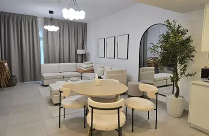 Apartment - 2 Bedrooms - 2 Bathrooms for sale in Asayel 3 - Madinat Jumeirah Living - Umm Suqeim - Dubai