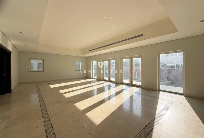 162800917 - Property Image 2