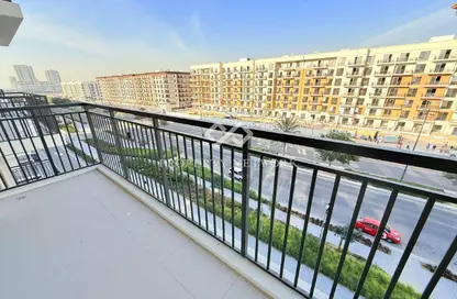 Apartment - 2 Bedrooms - 3 Bathrooms for rent in Holland Gardens - Town Square - Dubai