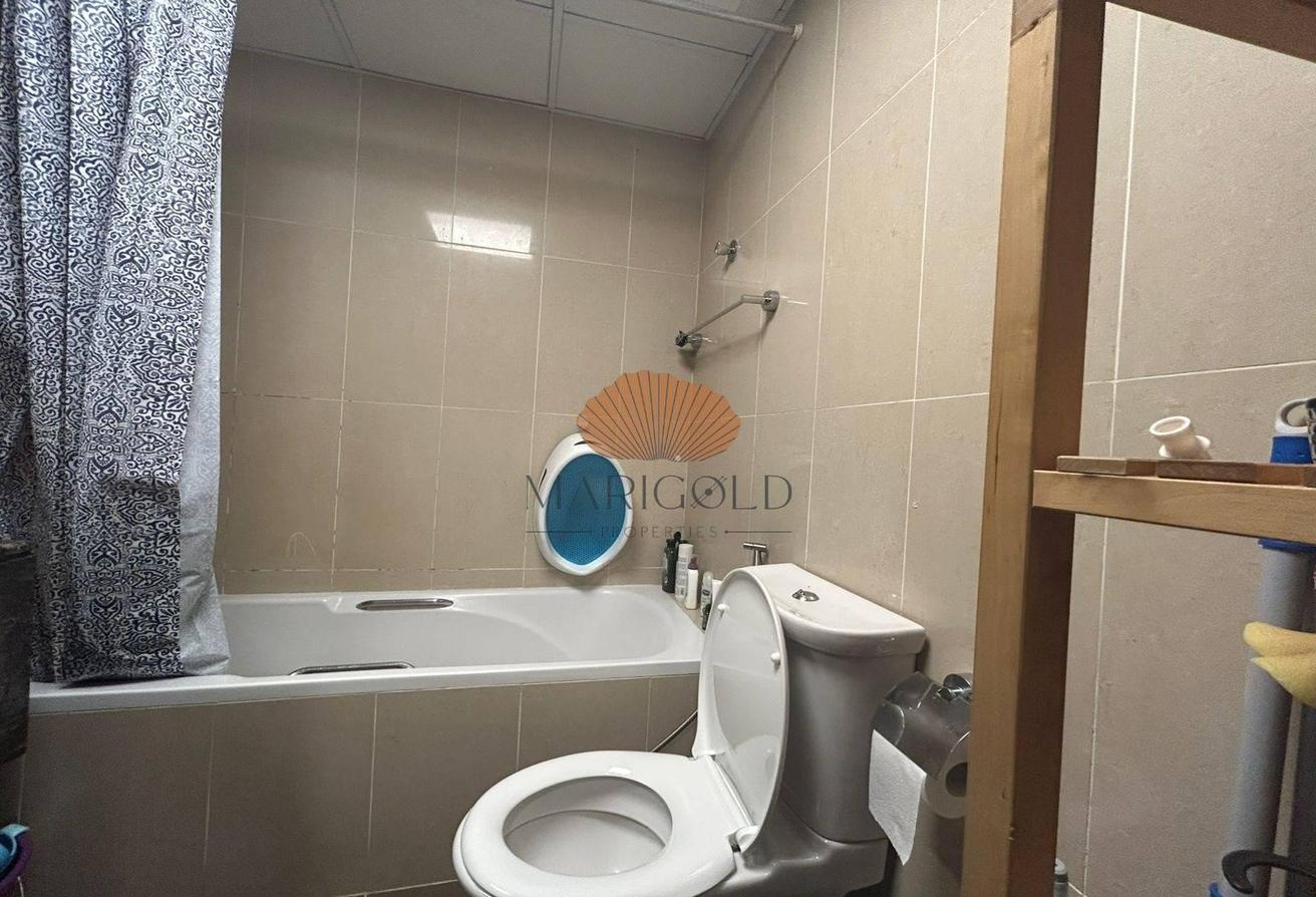 AMAZING DEAL | WITH MAIDS | VACANT photo 12