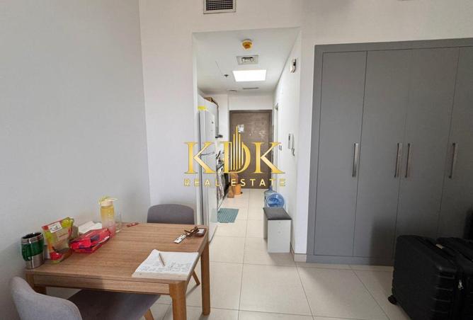 94004875 - Property Image 3