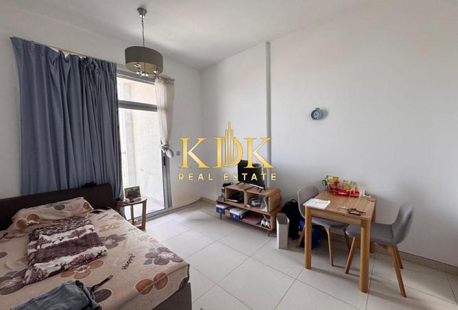 94004875 - Property Main Image