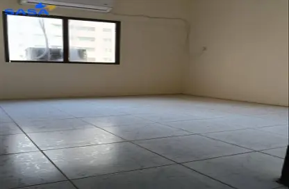 شقة - 2 غرف نوم - 2 حمامات للايجار في المبنى الكويتي - القاسمية - الشارقة