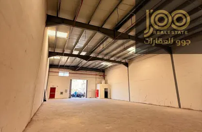 مستودع - استوديو - 2 حمامات للايجار في أم الثعوب - أم القيوين