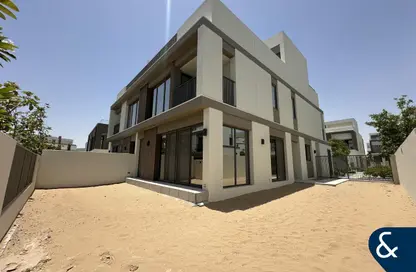Townhouse - 4 Bedrooms - 4 Bathrooms for sale in Aura - Tilal Al Ghaf - Dubai