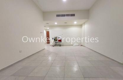 Apartment - 2 Bedrooms - 2 Bathrooms for rent in Mankhool Building - Al Mankhool - Bur Dubai - Dubai