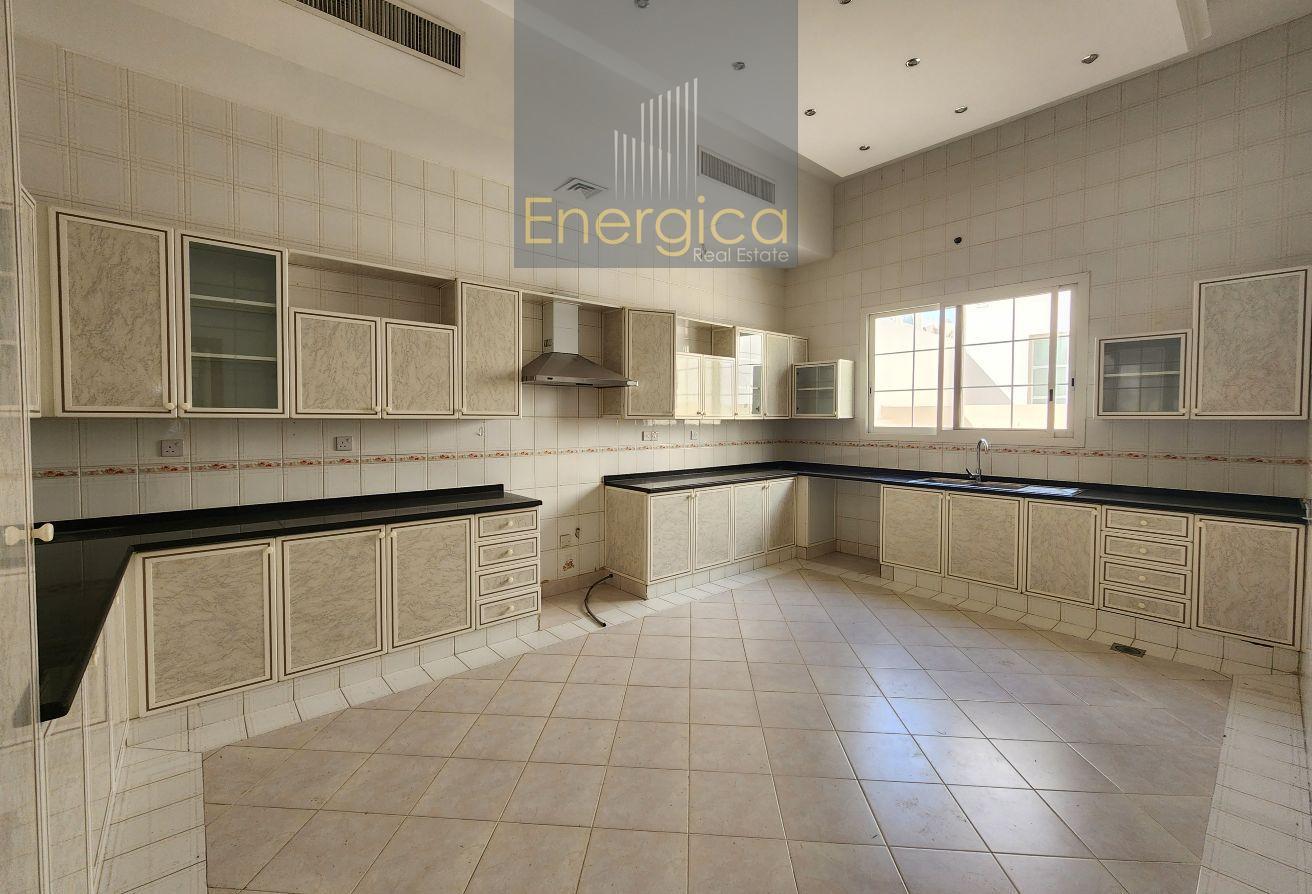 Standalone 5BR V | Private Garden | Prime Location photo 8