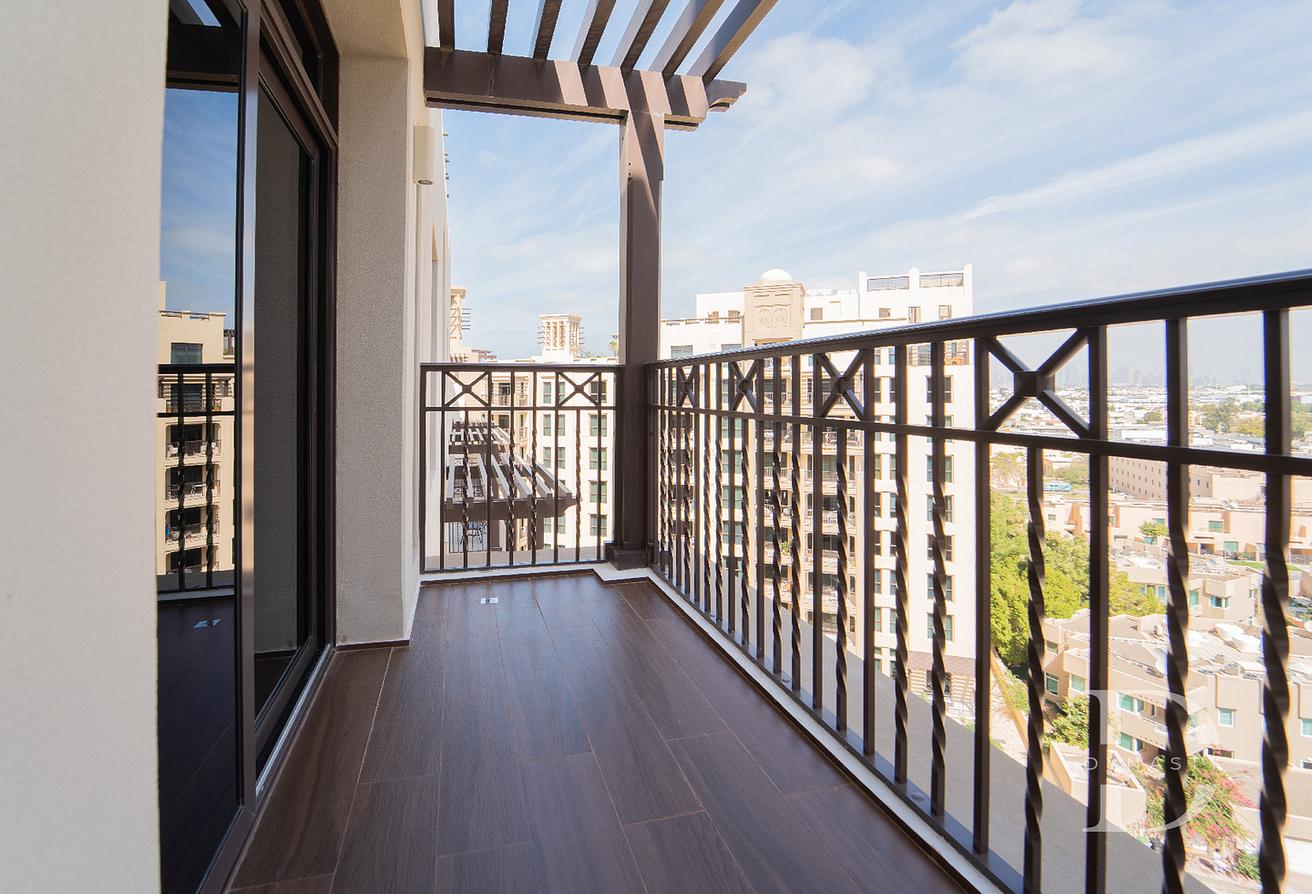 Exquisite Penthouse | Upgraded-Designer Furniture photo 22