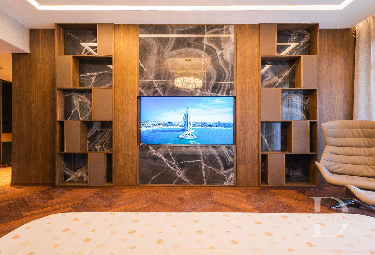 Exquisite Penthouse | Upgraded-Designer Furniture photo 20