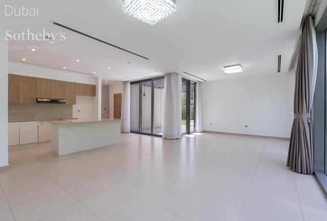 104121810 - Property Image 2