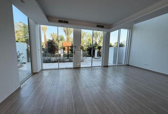 73853775 - Property Image 2