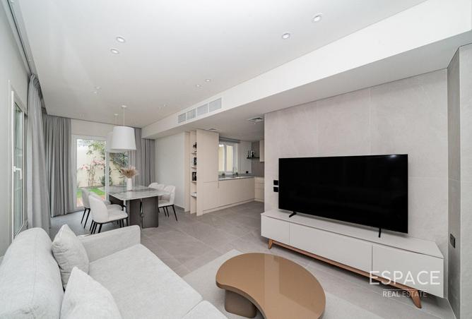 83653884 - Property Image 2