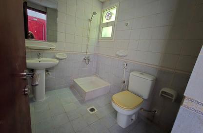 Apartment - Studio - 1 for rent in Fire Station Road - Muwaileh - Sharjah
