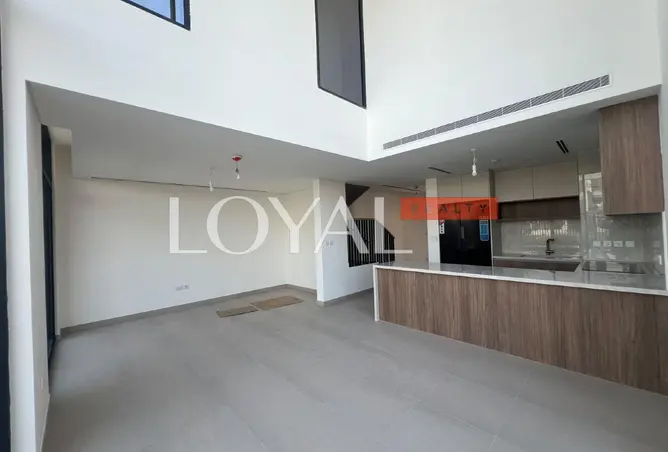 166521050 - Property Image 3